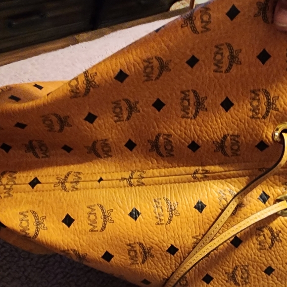 Authentic MCM bag - Picture 5 of 8